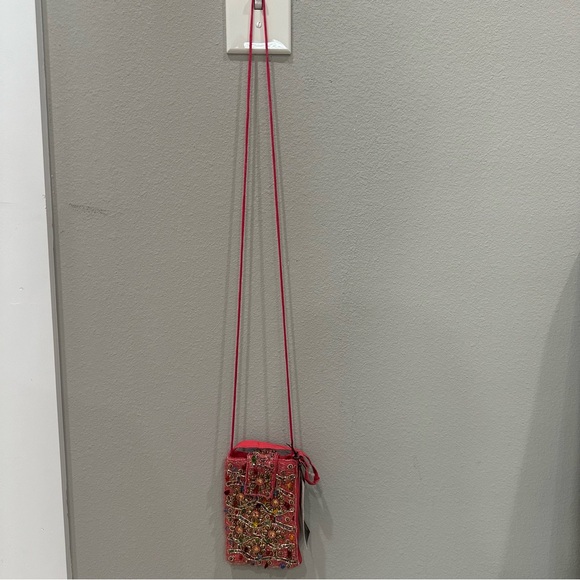 NWT Bamboo Trading Company Pink Beaded Tajmahal Club Crossbody Handmade Bag - Picture 2 of 8